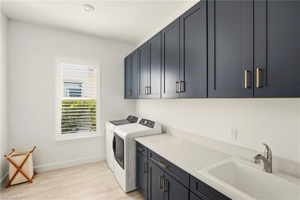 11420 Canal Grande DR-22