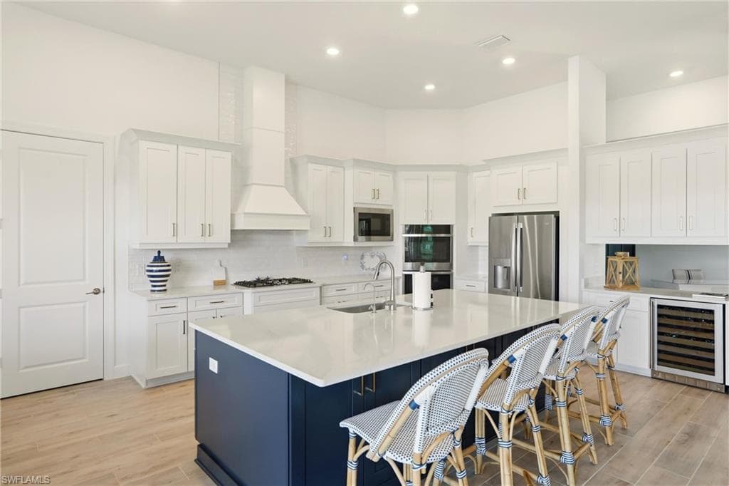 11420 Canal Grande DR-8