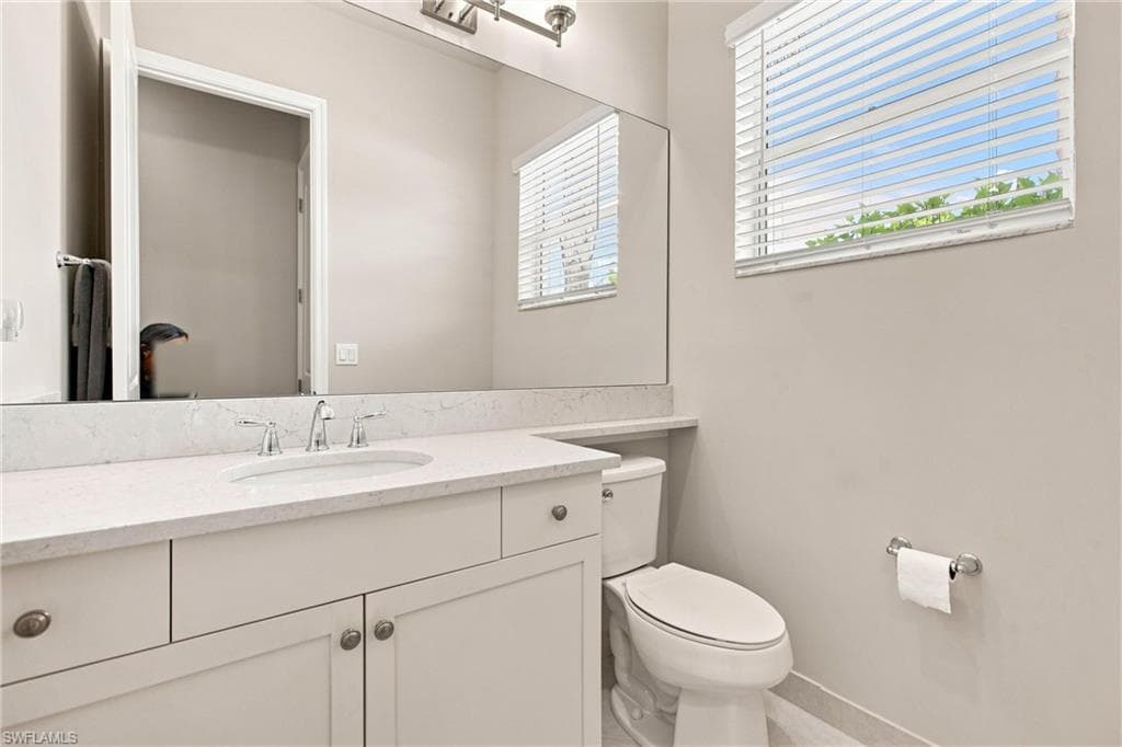 28410 Capraia DR-30