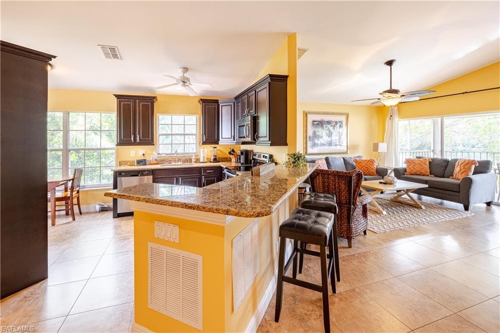 3705 Fieldstone BLVD 404-7