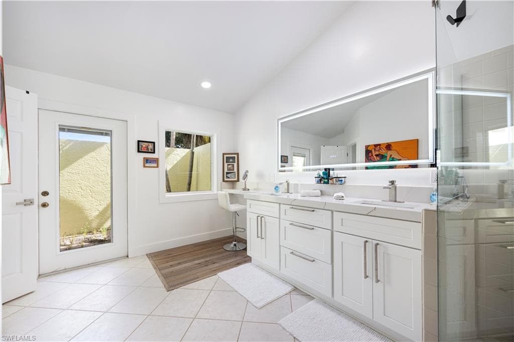 9986 Mar Largo CIR-30