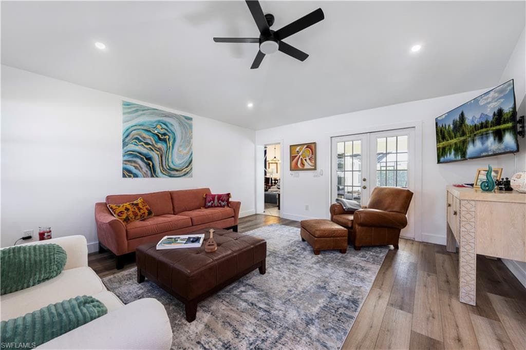9986 Mar Largo CIR-11