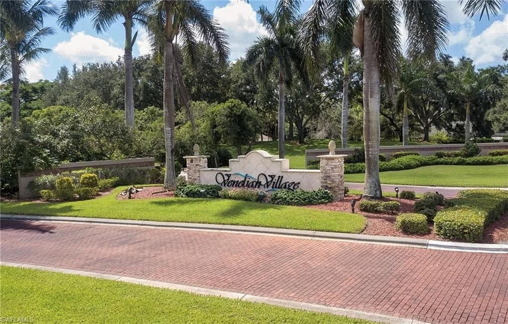 9986 Mar Largo CIR-35