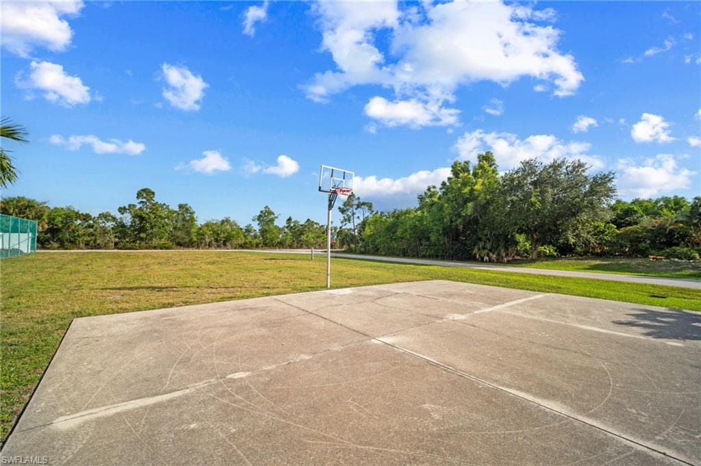4472 Lake Heather CIR-36