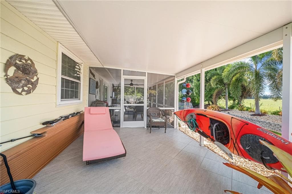 4472 Lake Heather CIR-24
