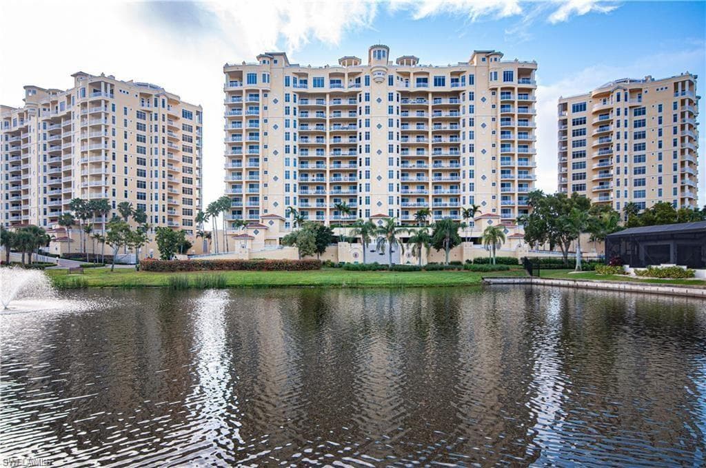 6061 Silver King BLVD 203-2
