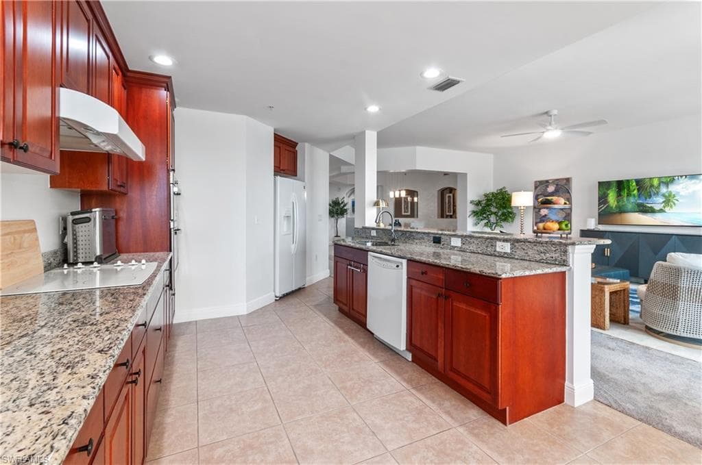 6061 Silver King BLVD 203-43