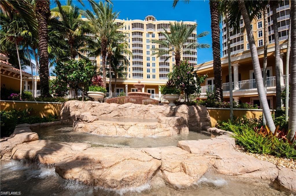 6061 Silver King BLVD 203-26