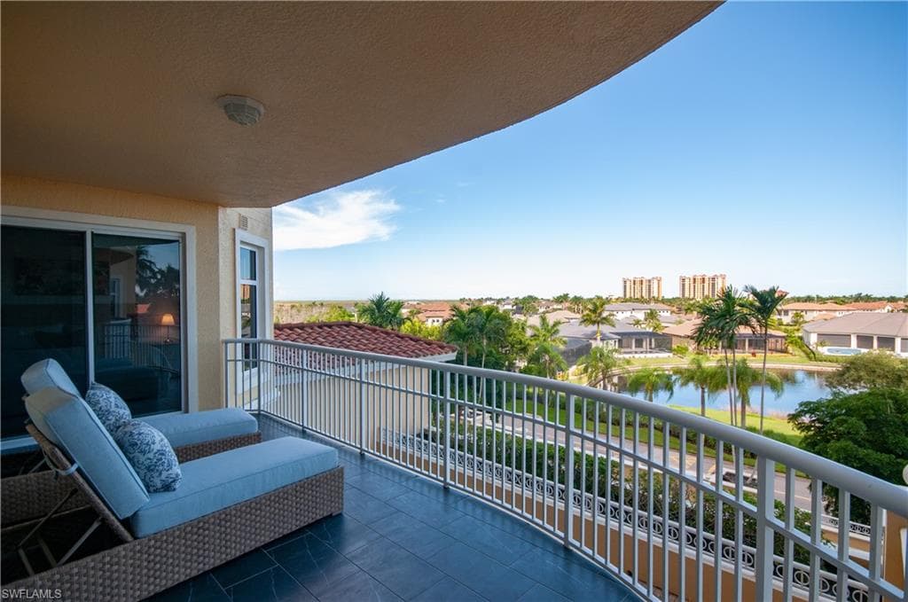 6061 Silver King BLVD 203-63