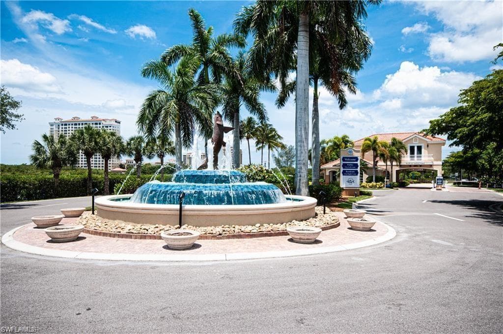 6061 Silver King BLVD 203-20