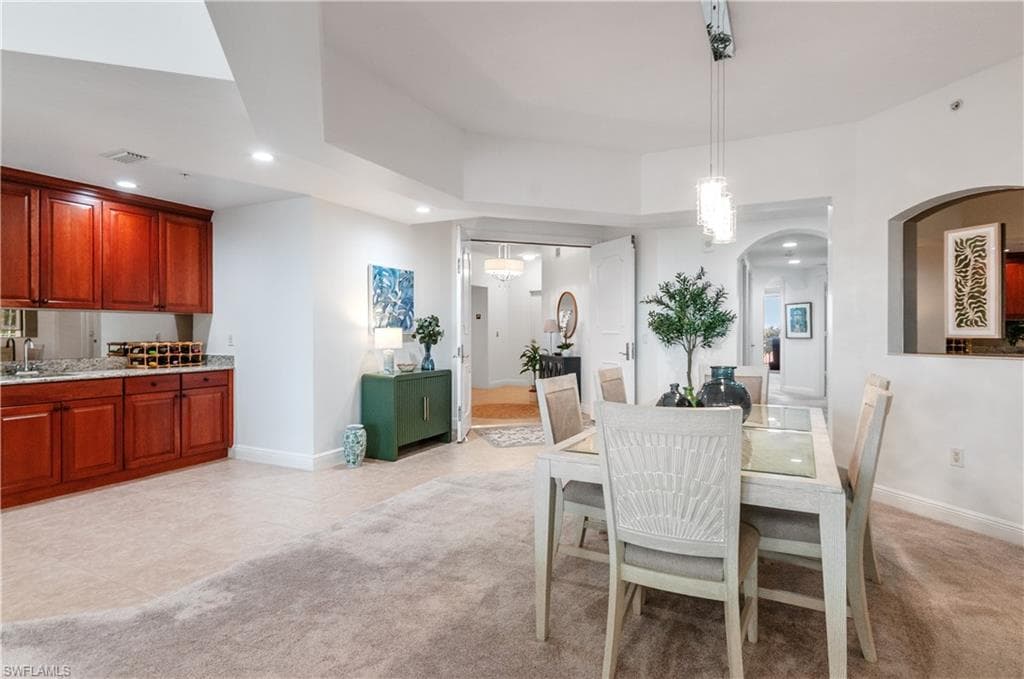 6061 Silver King BLVD 203-39