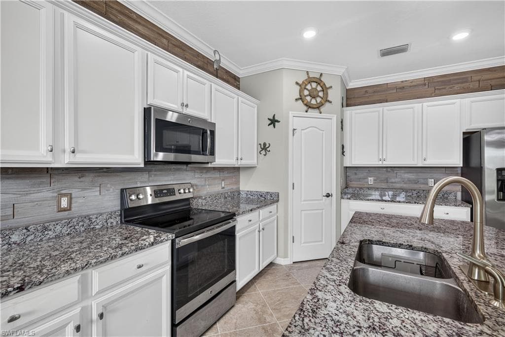 1595 Marton CT-10