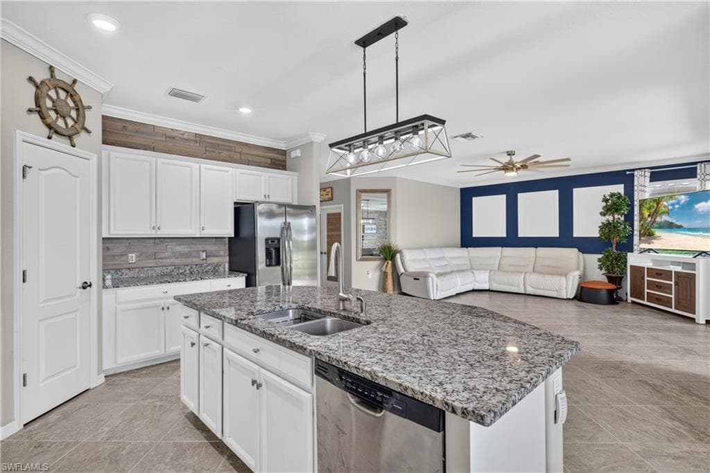 1595 Marton CT-11