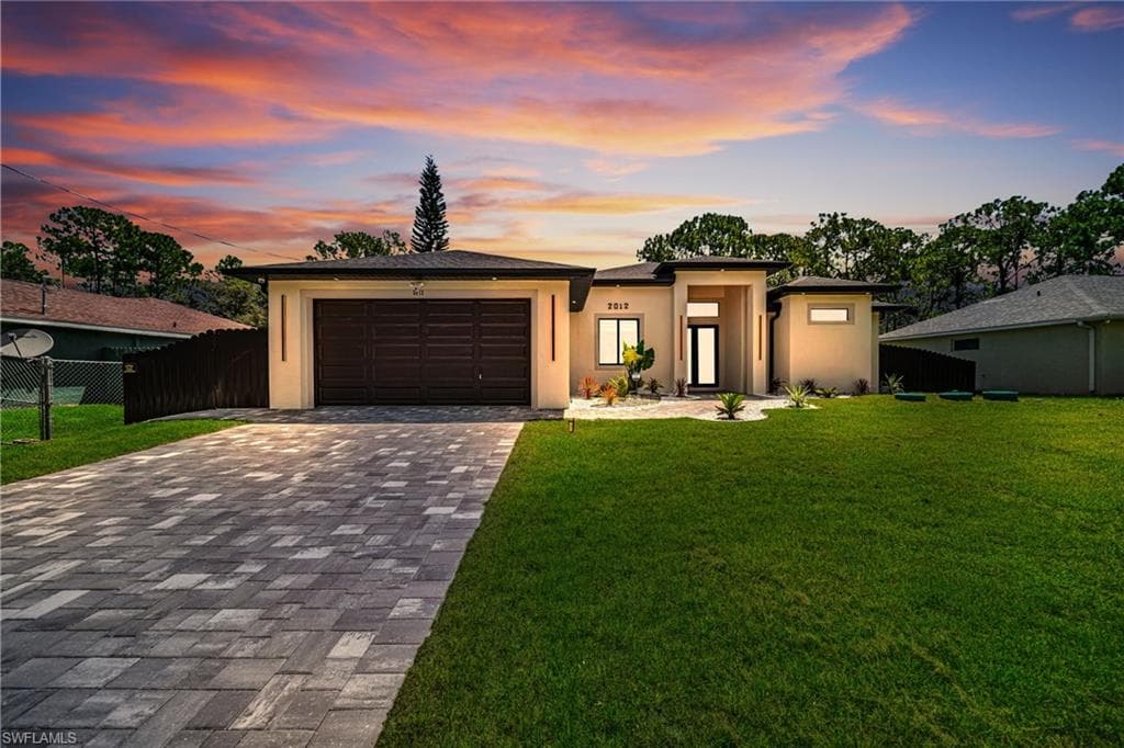 2012 Robert AVE-1
