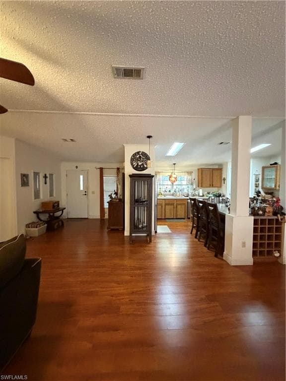 4700 Pioneer 23rd ST-22