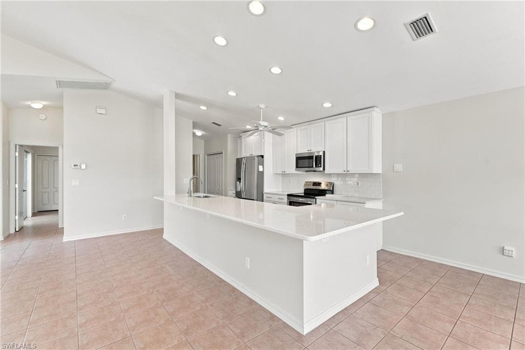 17518 Plumera LN-6