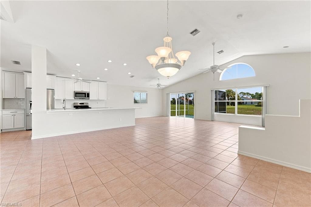 17518 Plumera LN-12