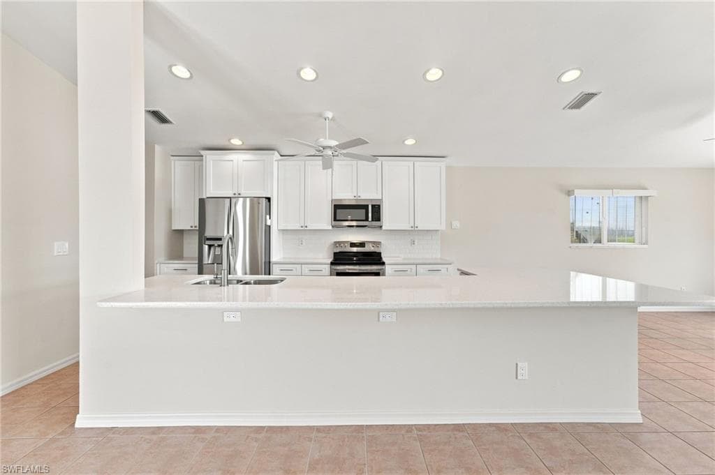 17518 Plumera LN-3