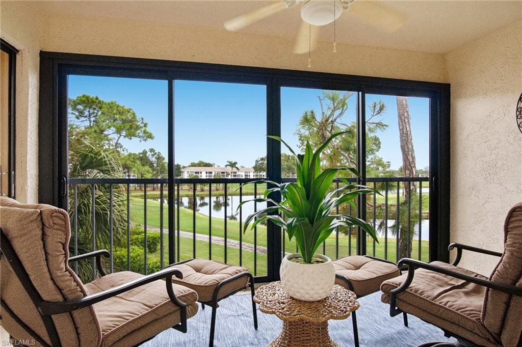 221 Fox Glen DR 2302-2