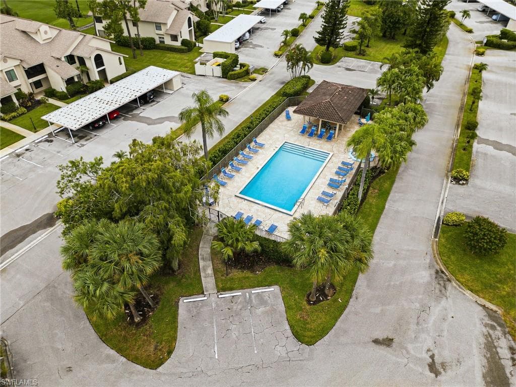 221 Fox Glen DR 2302-28