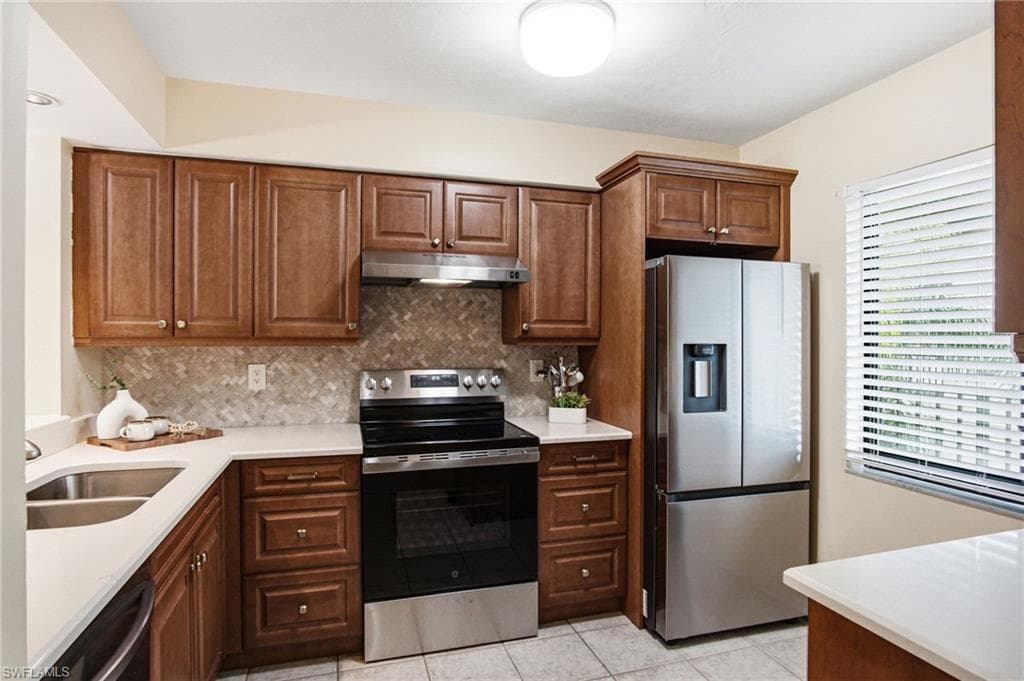 221 Fox Glen DR 2302-11