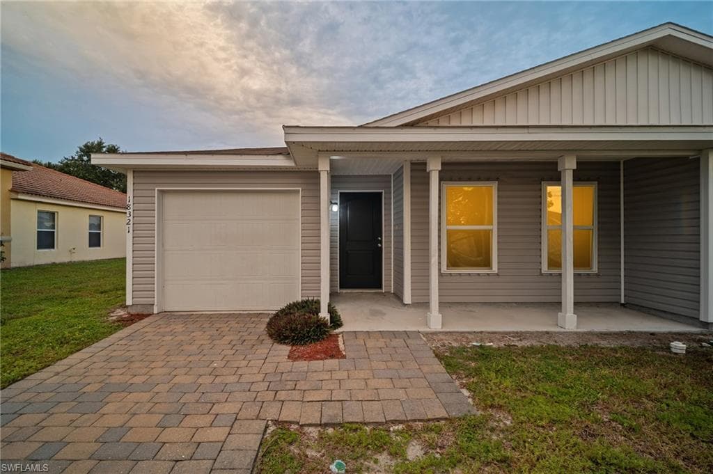 18321 Gibraltar LN-4
