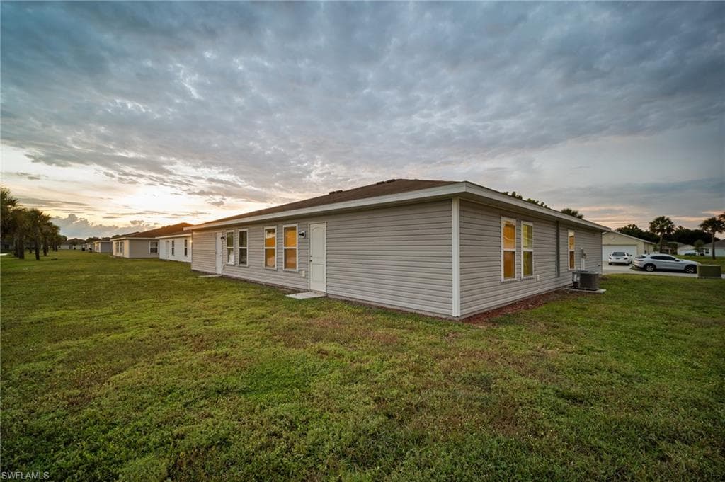 18321 Gibraltar LN-21