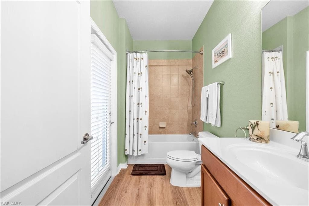 13064 Silver Thorn LOOP-32