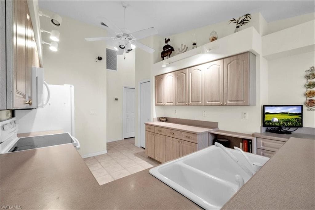 3455 Sabal Springs BLVD-13