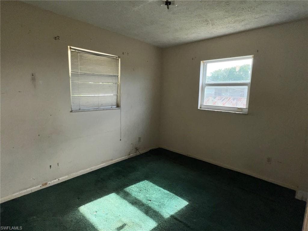 311 W El Paso AVE-9