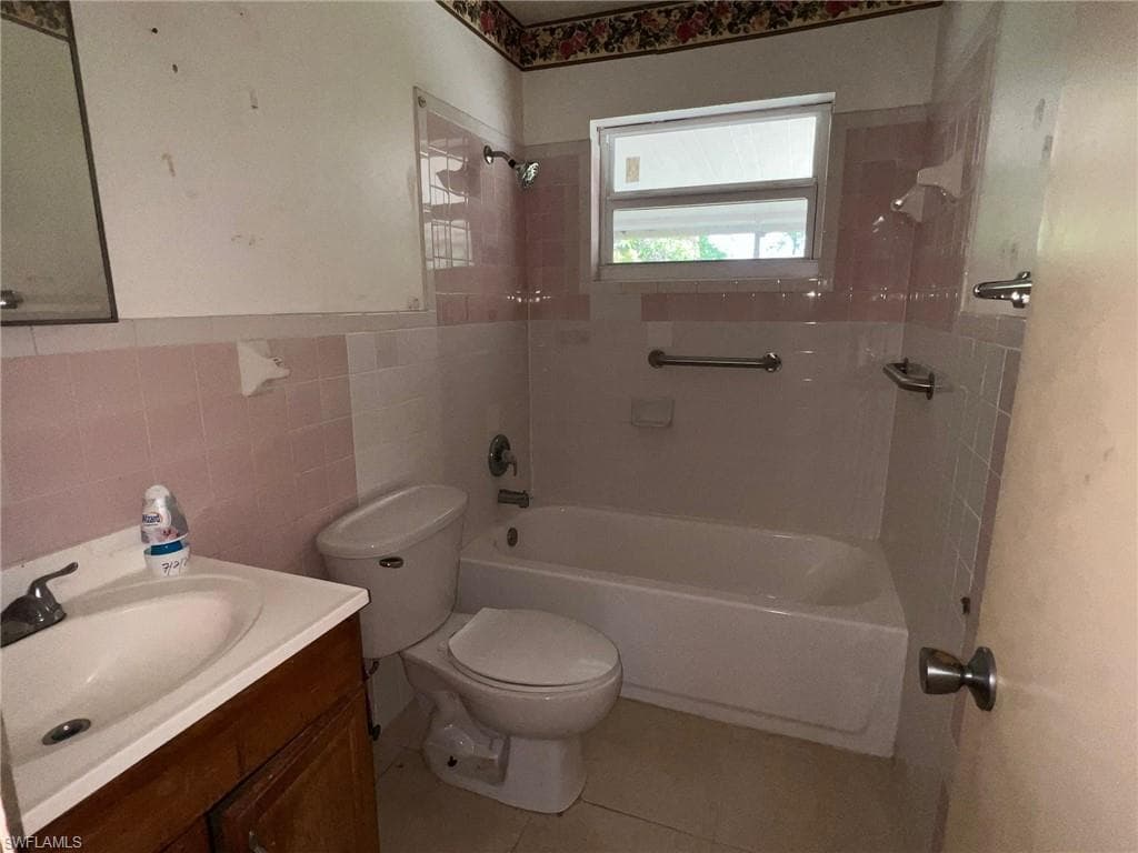 311 W El Paso AVE-8