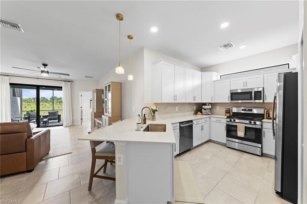 19512 Hinkley DR-9