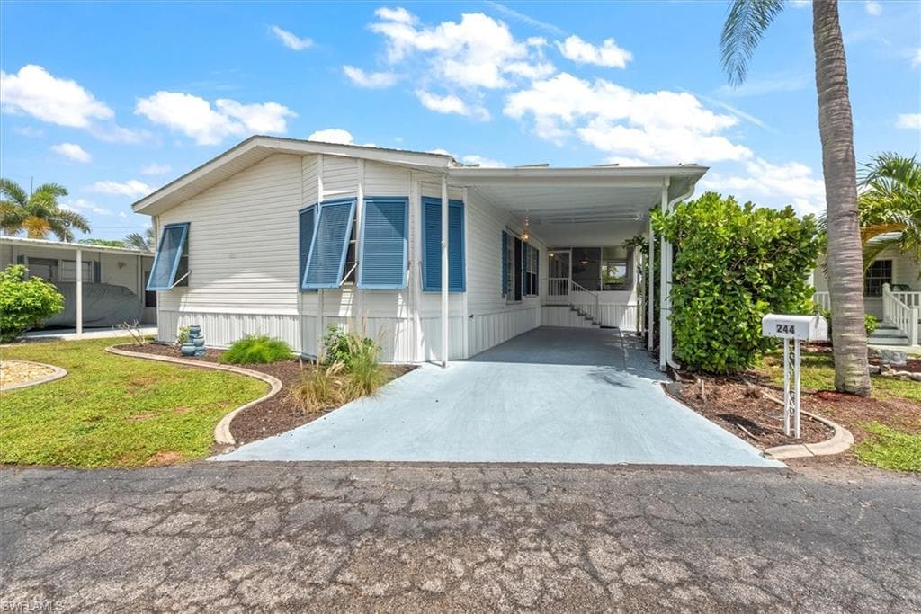 244 Daisy AVE-27