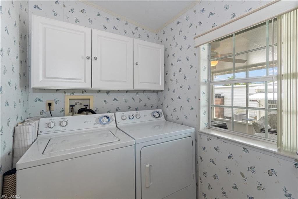 244 Daisy AVE-23