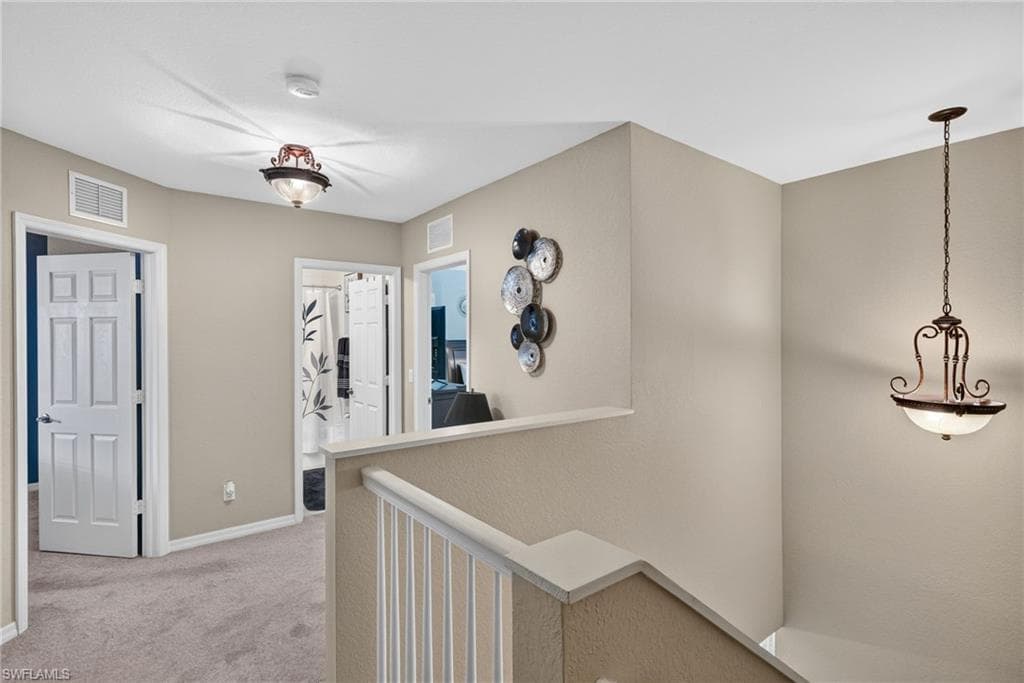 2406 Laurentina LN-32
