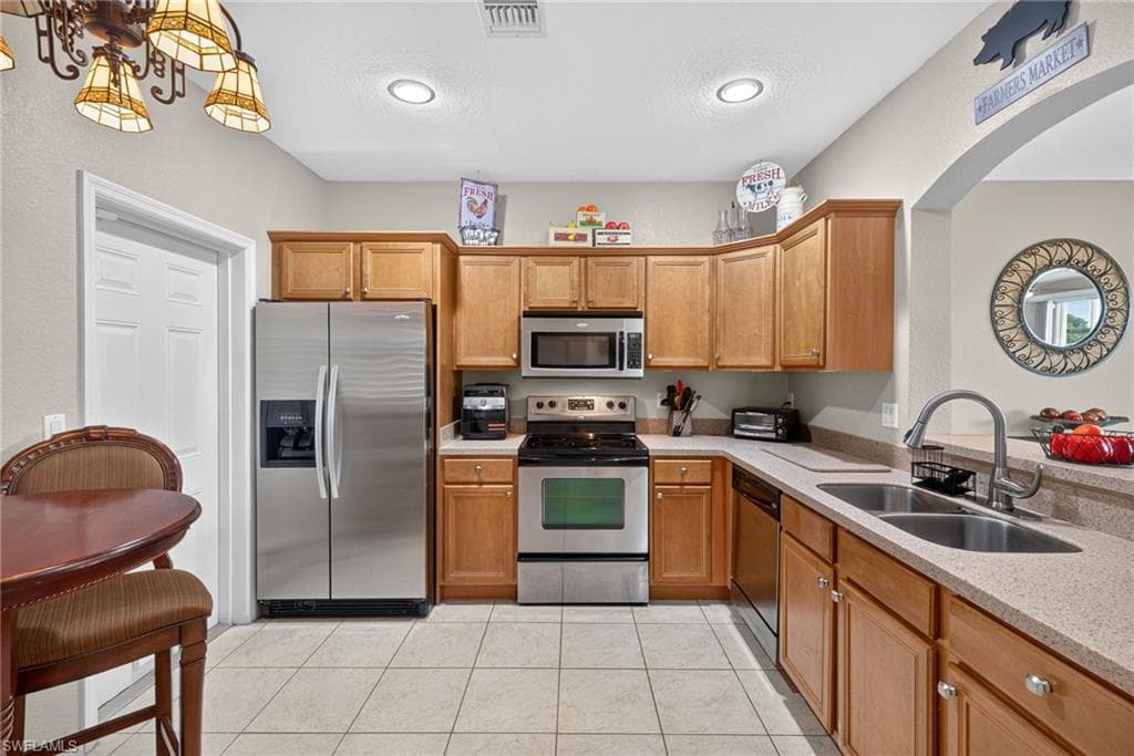 2406 Laurentina LN-19