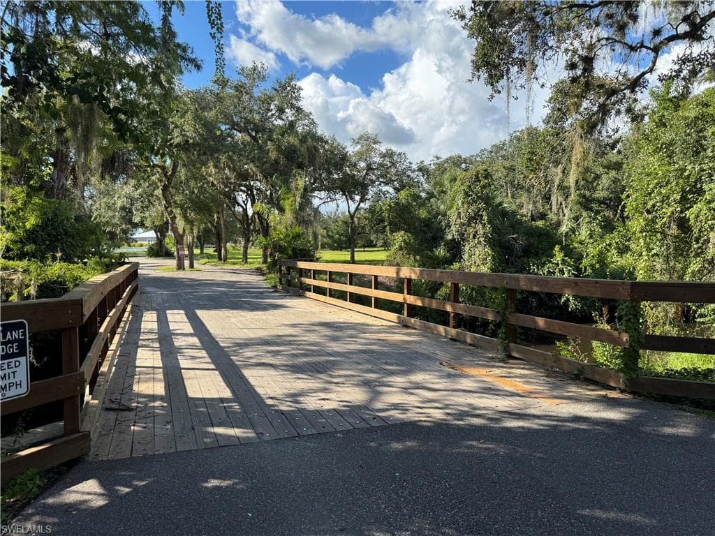 18901 Bridge Wood CT-13