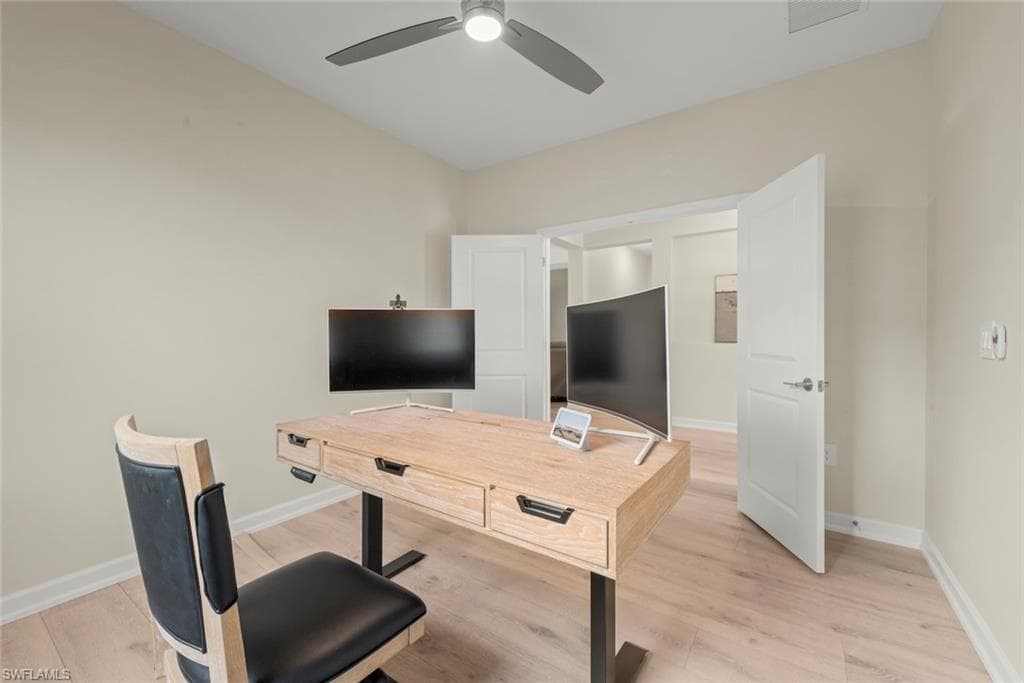 19070 Hinkley DR-30