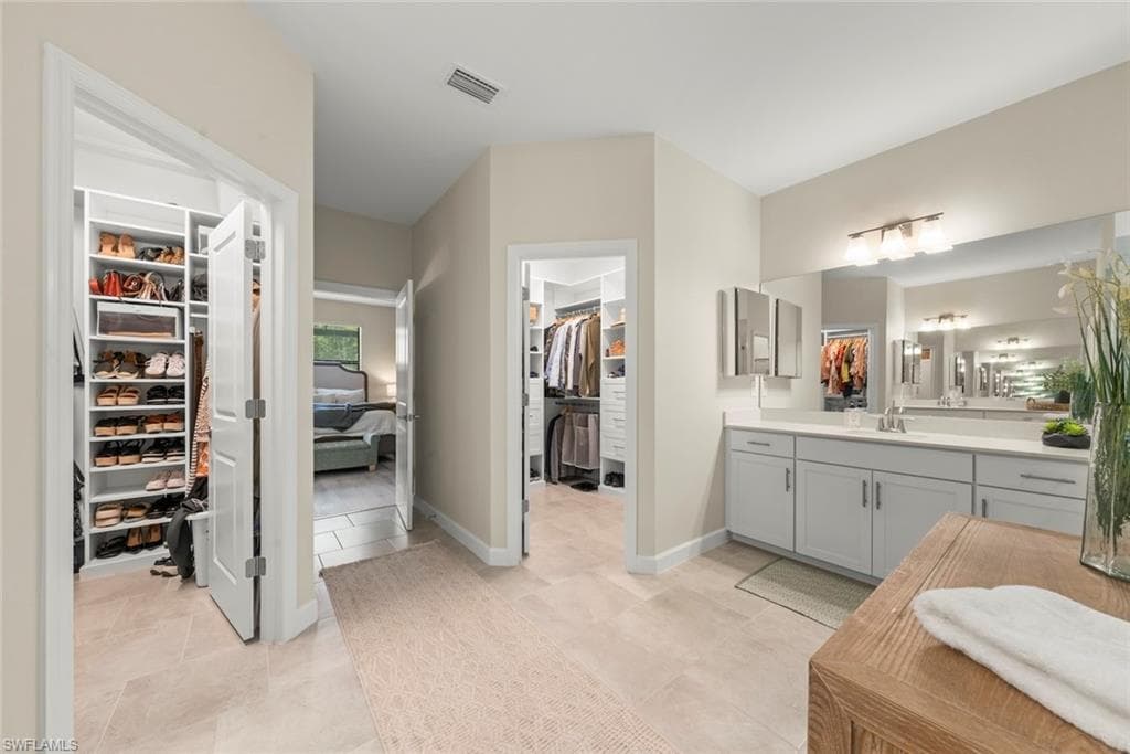 19070 Hinkley DR-21