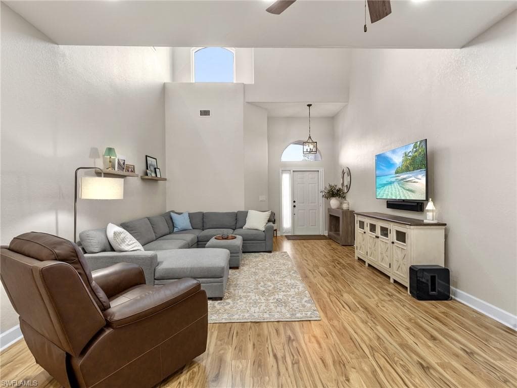 13741 Collina CT-3