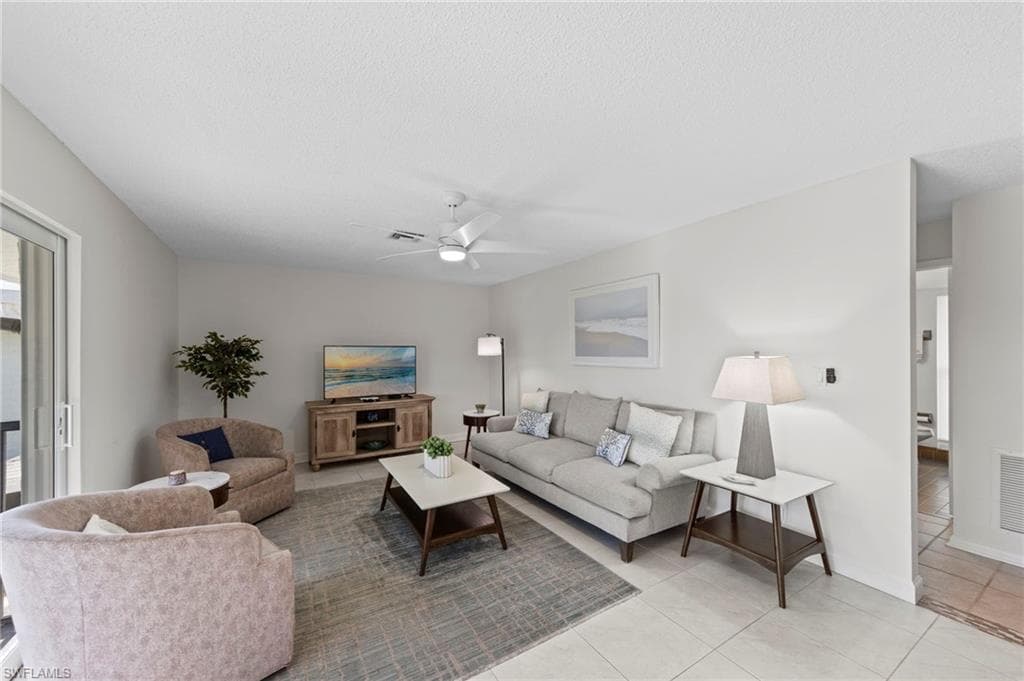 263 Palm DR 4-12