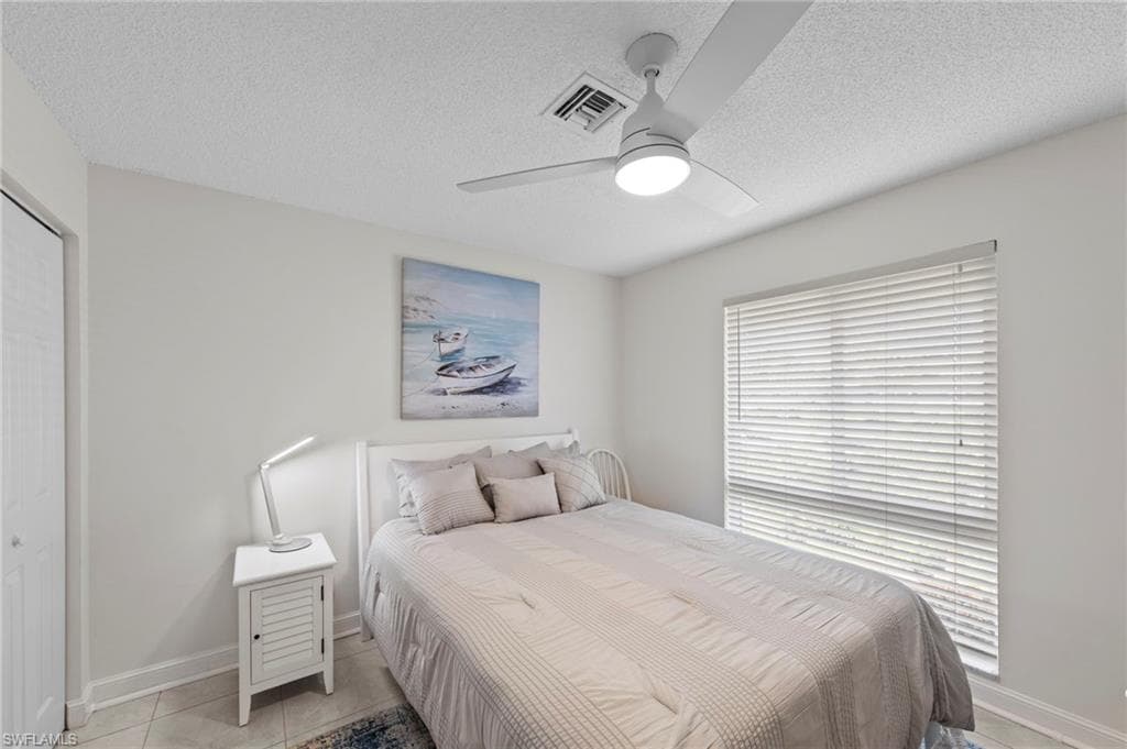263 Palm DR 4-15