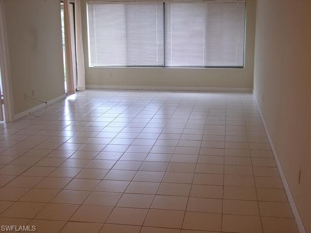 110 Cypress WAY E F5-9