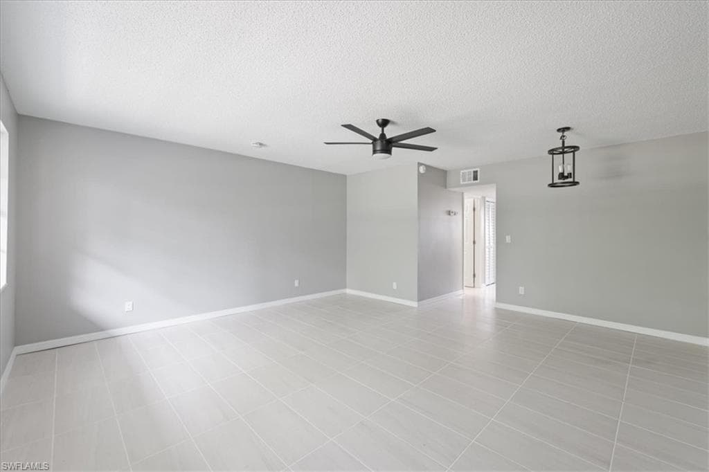 3225 E Riverside DR 63F-6
