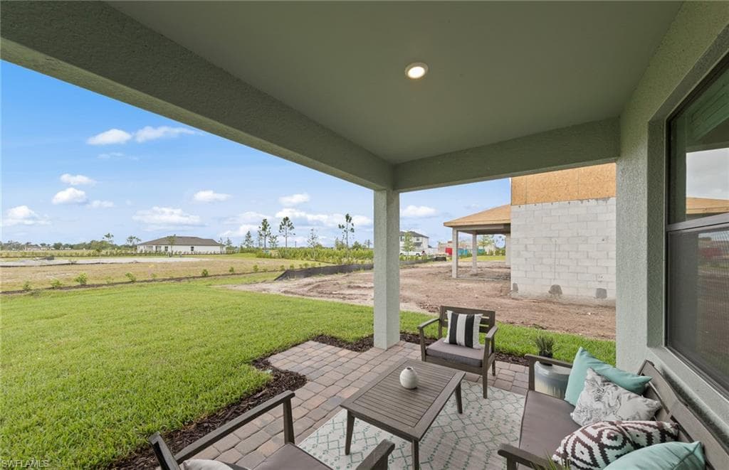 612 Oasis Lake PL-17