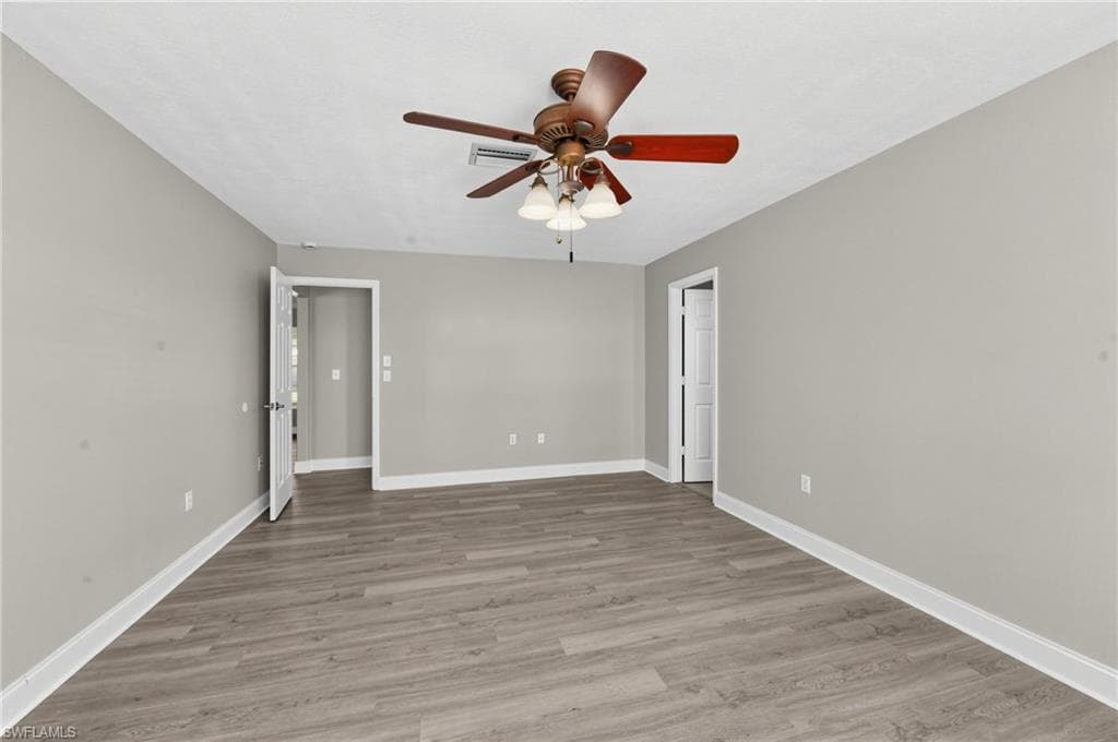 1304 71st ST NW-19