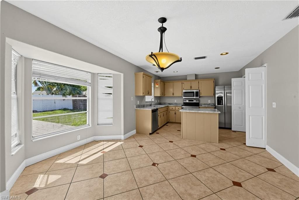 1304 71st ST NW-25