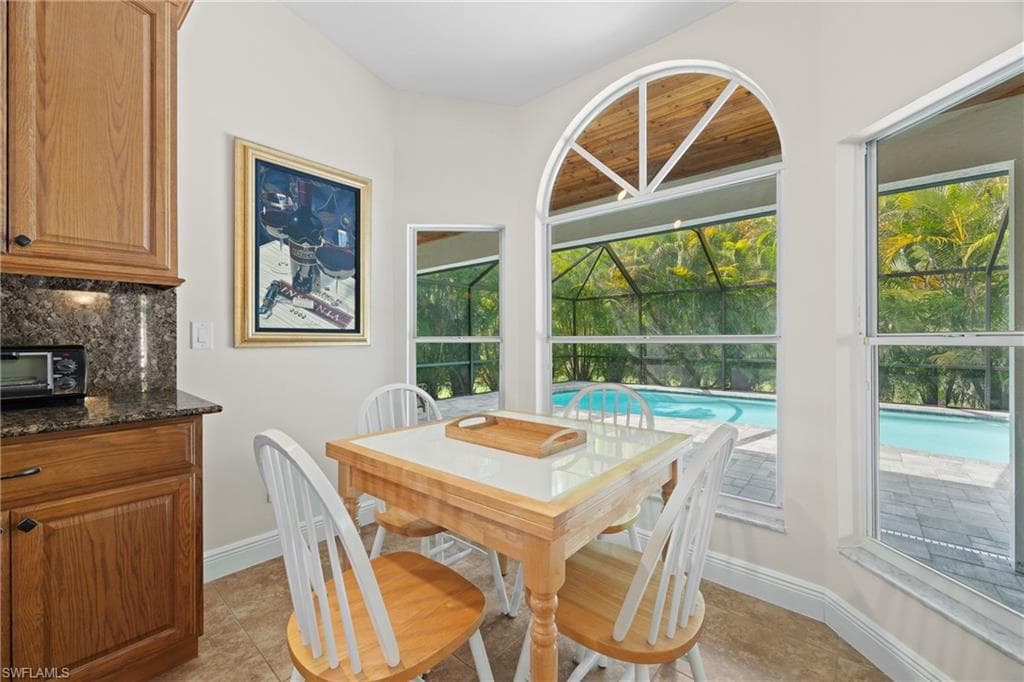 6632 Merryport LN-12