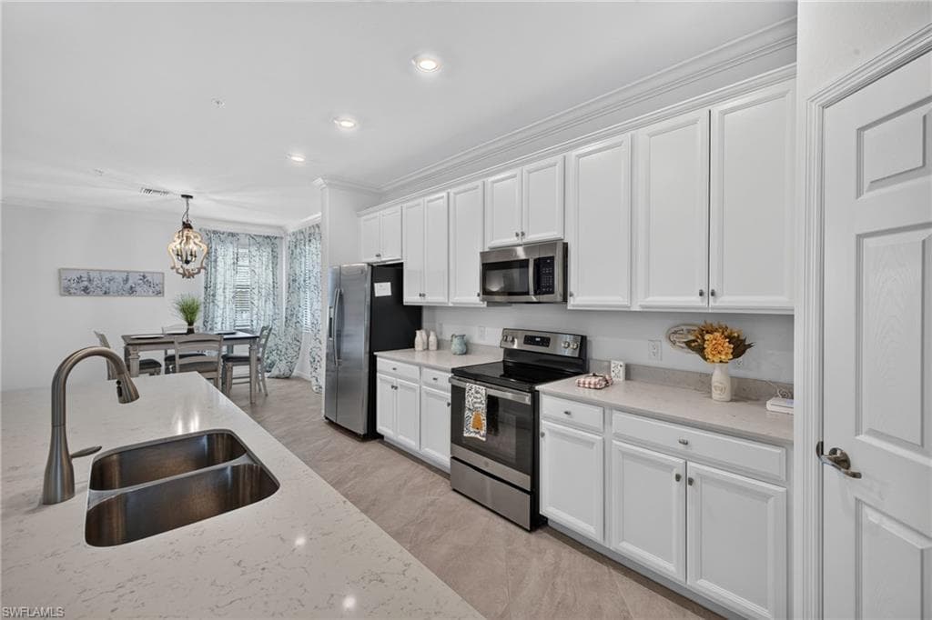 12015 Hawthorn Lake DR 201-7