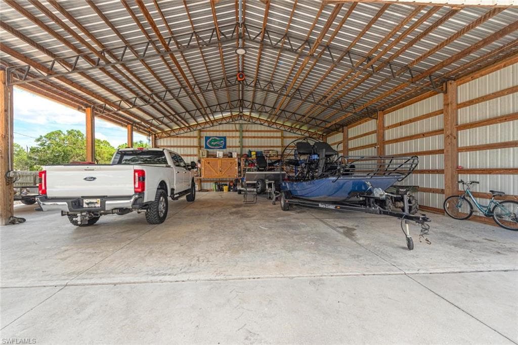 2401 Leavitt RD-32